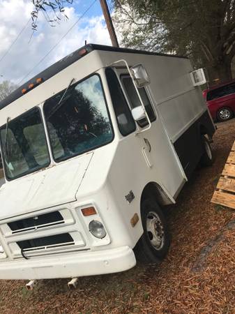 1984 Chevy P30 food truck - cars & trucks - by owner - vehicle... for sale in Greensboro, NC – photo 2