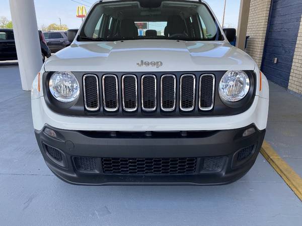 2016 Jeep Renegade Sport 4WD - - by dealer - vehicle for sale in Forsyth, AR – photo 2