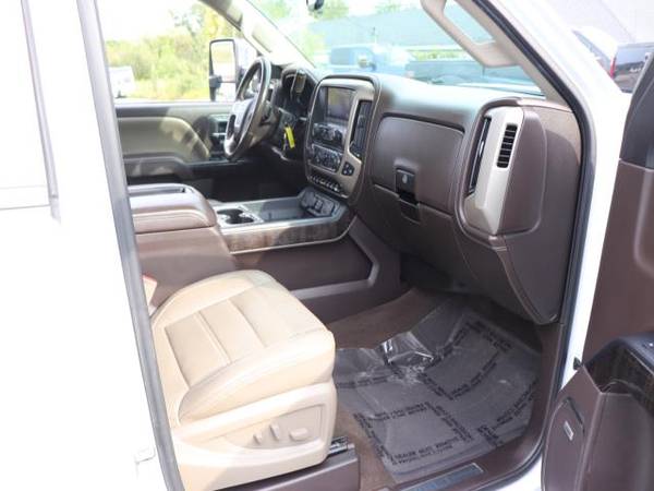 2015 GMC Sierra 3500HD available WiFi DENALI CREW CAB 6.6L DURAMAX... for sale in Plaistow, NY – photo 17