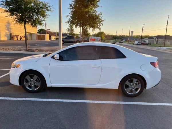 2012 Kia Forte Koup runs great Cold AC for sale in New Braunfels, TX
