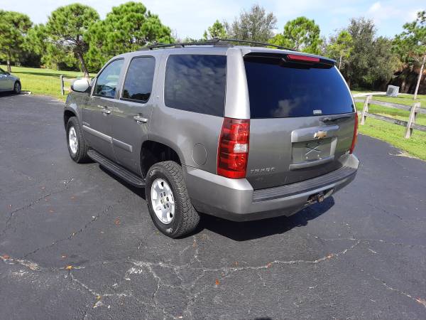 2007 CHEVY TAHOE - 4X4 - 3RD ROW CAPABILITY - cars & trucks - by... for sale in Sarasota, FL – photo 4