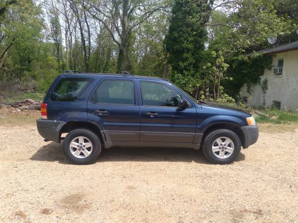 2003 ford escape xls - - by dealer - vehicle for sale in Blackwood, NJ – photo 2