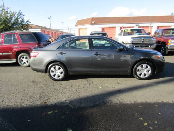 2007 Toyota Camry LE 4cyl, 43 Car Fax Service History Records - cars... for sale in Portland, OR – photo 7