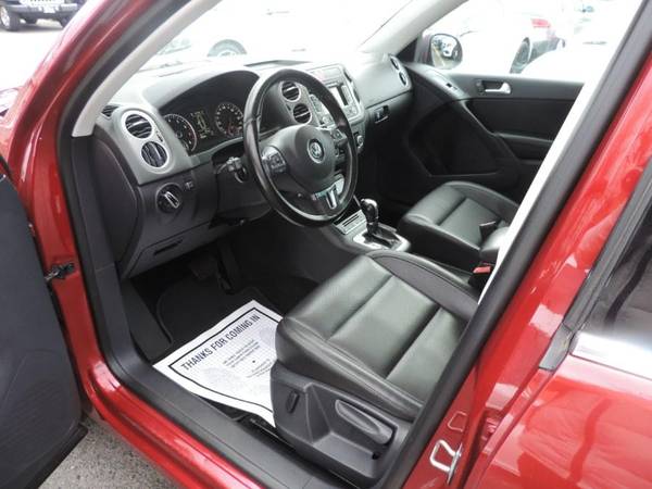 2011 Volkswagen Tiguan 4WD 4dr SE 4Motion wSunroof Navi - WE FINANCE... for sale in Lodi, CT – photo 12