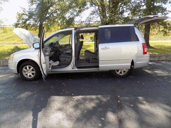 2008 Chrysler Town Country 4dr Wgn Touring for sale in Norton, OH – photo 12
