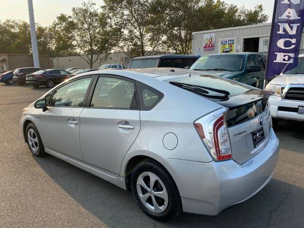 2015 Toyota Prius Three 4dr Hatchback - Comes with Warranty! - cars... for sale in Rancho Cordova, NV – photo 6