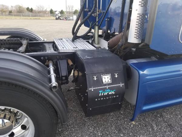 2014 Peterbilt 386 Glider Kit no E-Log, no Emissions Bugs - cars &... for sale in Plainfield, IL – photo 2
