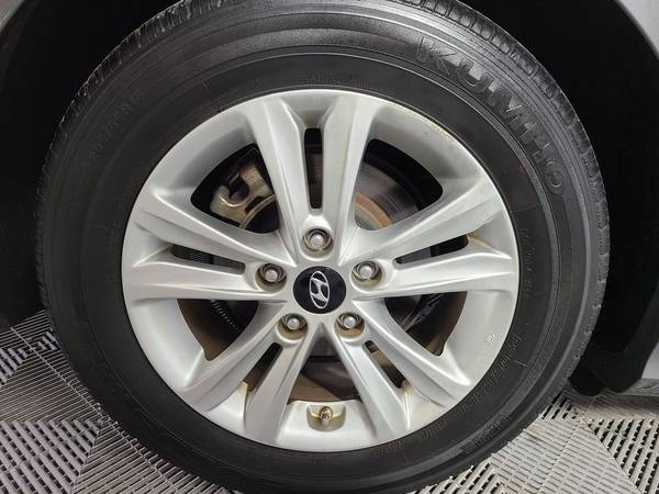 2013 Hyundai Sonata GLS sedan Harbor Gray Metallic - cars & trucks -... for sale in Jasper, IN – photo 5