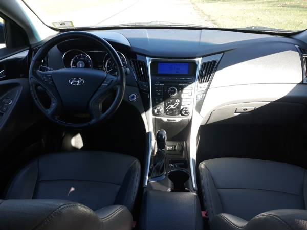 2011 Hyundai sonata limited - cars & trucks - by owner - vehicle... for sale in Lambertville, NJ – photo 11