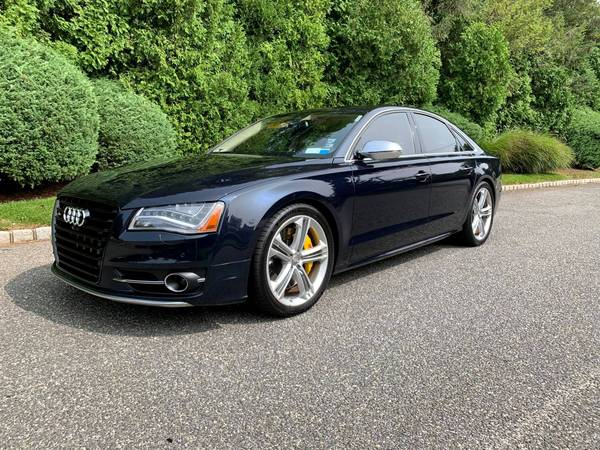 2013 AUDI S8 QUATTRO AUDI EXCLUSIVE PACKAGE, DRIVERS ASSIST PKG -... for sale in West Islip, NY – photo 2