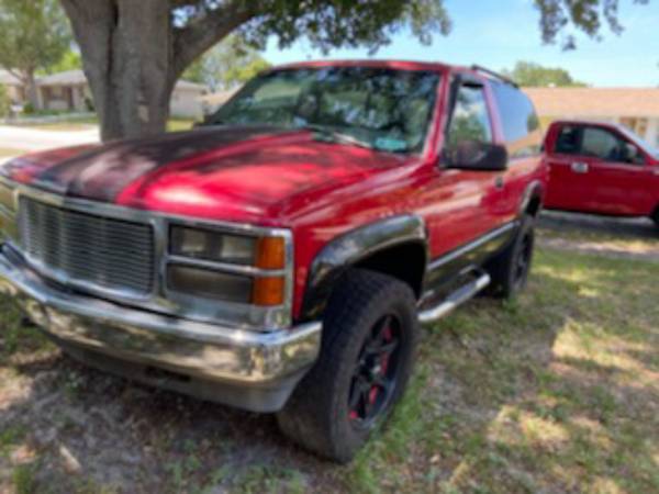 1997 chevy tahoe 1986 cutlass for sale in Spring Hill, FL – photo 2