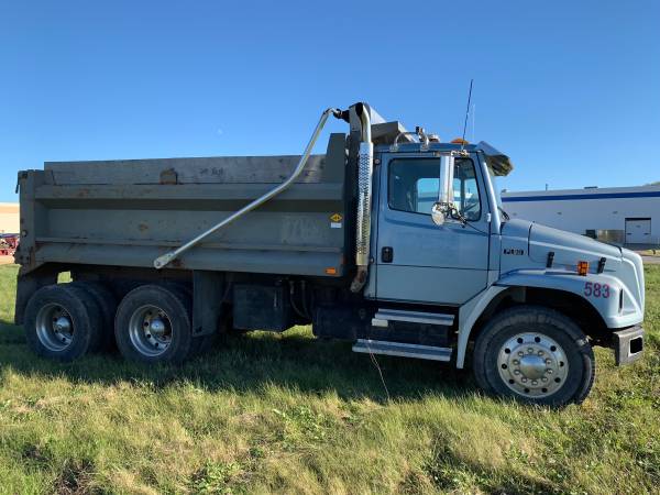 1994 Freightliner FL-80 for sale in Sycamore, IL – photo 3
