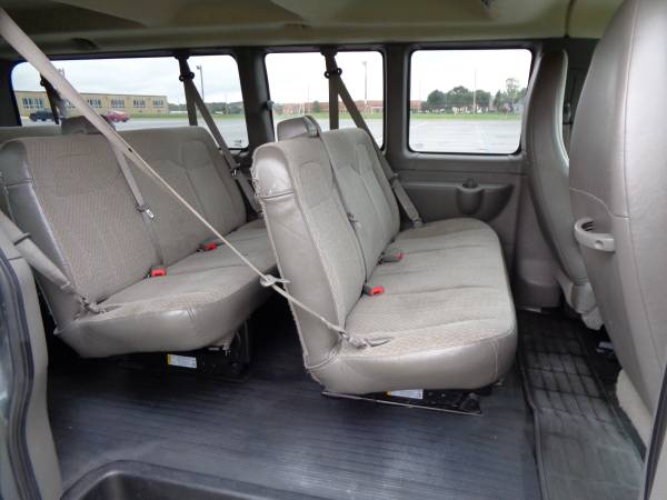 2014 CHEVROLET EXPRESS 15-PASSENGER 3500, EXTENDED! CLEAN, 1-OWNER!! for sale in PALMYRA, DE – photo 22