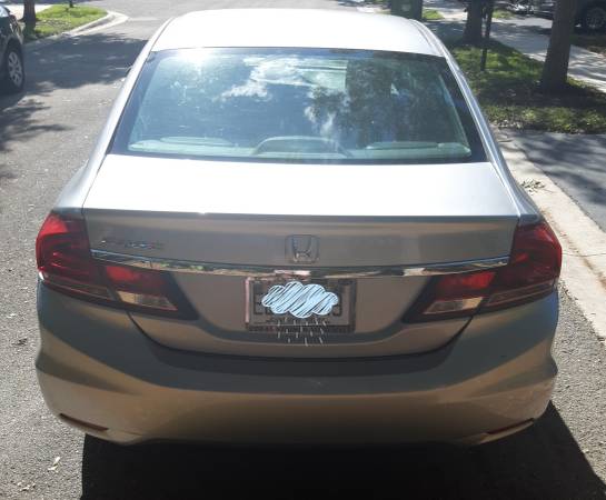 Honda Civic LX 2015 (LEATHER SEATS) - cars & trucks - by owner -... for sale in Fort Lauderdale, FL – photo 2