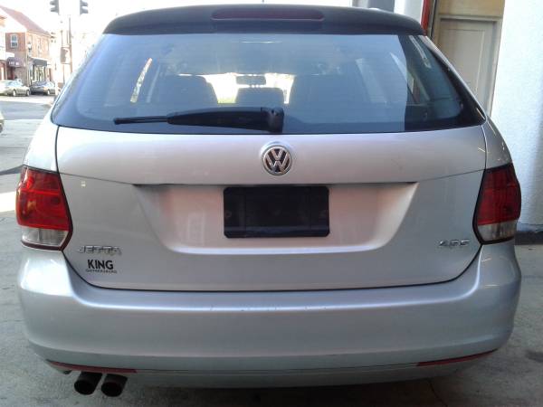 2011 Volkswagen Jetta Wagon - cars & trucks - by owner - vehicle... for sale in Frederick, MD – photo 7