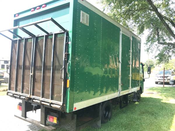 Isuzu NPR Box truck for sale in Rosedale, MD – photo 2