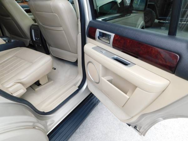 2006 Lincoln Navigator 4dr 4WD Luxury - - by dealer for sale in Omaha, NE – photo 8