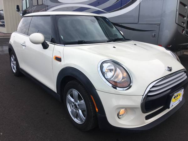 2015 Mini Cooper 2dr Hatchback - cars & trucks - by dealer - vehicle... for sale in Wisconsin Rapids, WI – photo 2