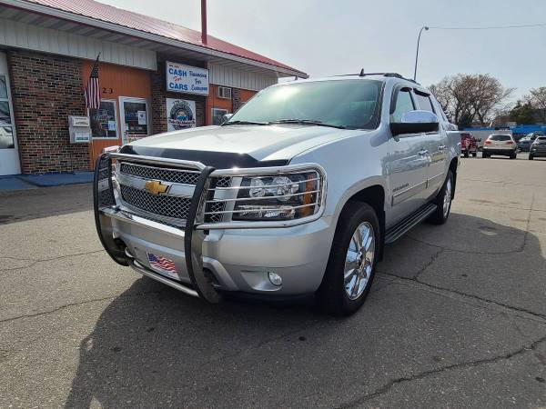 2013 Chevrolet Avalanche Black Diamond 4x4 Crew Cab - cars & for sale in Grand Forks, MN – photo 2