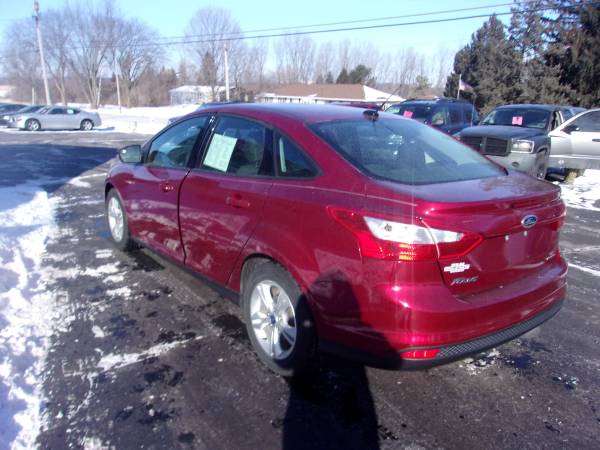 2013 Ford Focus SE 4dr - - by dealer - vehicle for sale in Hortonville, WI – photo 6