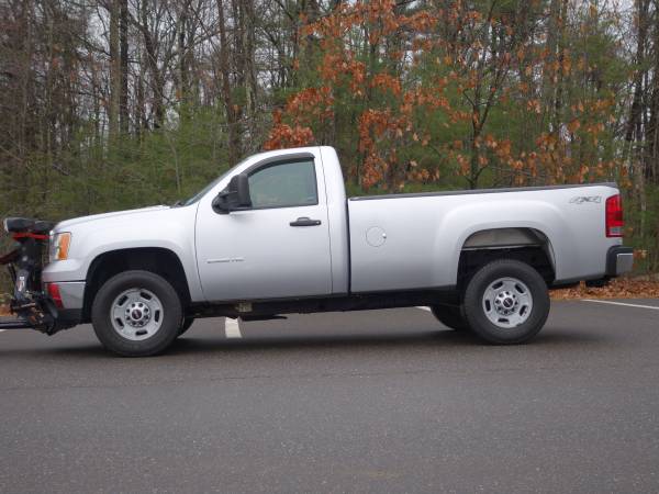 2014 GMC Sierra 2500HD Reg Cab Long Bed Work Truck 4WD W/Plow - cars... for sale in Derry, NH – photo 2