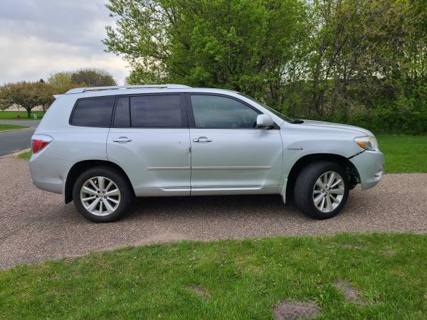 2008 Toyota Highlander Limited Hybrid - - by dealer for sale in Minneapolis, MN – photo 6