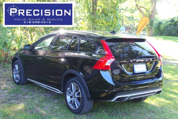 2015.5 Volvo V60 T5 AWD Cross Country – Black for sale in Schenectady, VT – photo 8