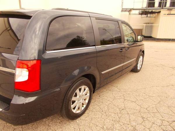 2013 CHRYSLER TOWN COUNTRY LEATHER DVD CAMERA WARRANT LQQK for sale in New Lebanon, OH – photo 4