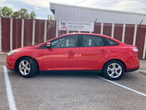 2014 Ford Focus SE, automatic, new tires, local owned, clean & ready for sale in Benton, KS – photo 4