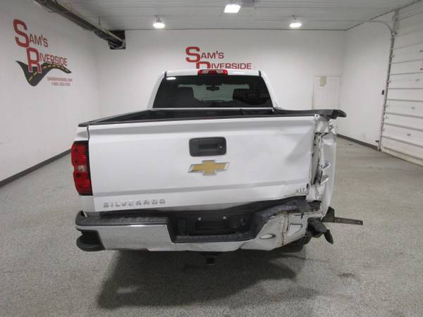 2017 CHEVROLET SILVERDO 1500 LT 4X4 DOUBLE CAB - - by for sale in Des Moines, IA – photo 3