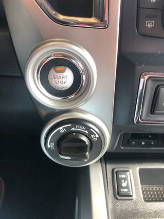 2017 Nissan Titan XD SL 4x4 4dr Crew Cab pickup Black - cars &... for sale in Springdale, AR – photo 19
