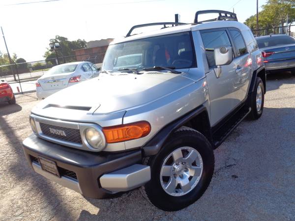 FJ CRUISER *We Are A Local Business* We FINANCE!!! for sale in Houston, TX – photo 2