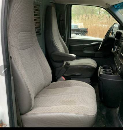 2010 Chevrolet G2500 work van - cars & trucks - by owner - vehicle... for sale in Long Island City, NY – photo 5