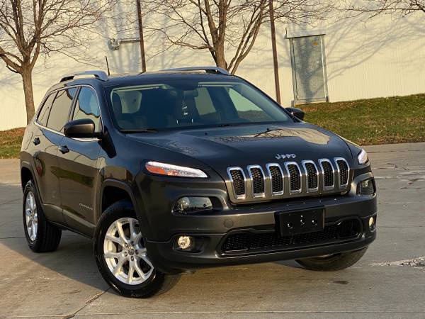 2016 JEEP CHEROKEE LATITUDE 4x4 / ONLY 64K / NEW TIRES / CLEAN !! -... for sale in Omaha, NE – photo 2