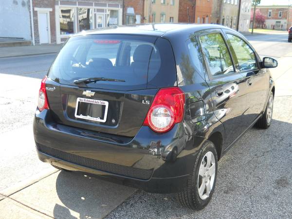 2009 CHEVROLET AVEO 5 - - by dealer - vehicle for sale in New Richmond, OH – photo 5