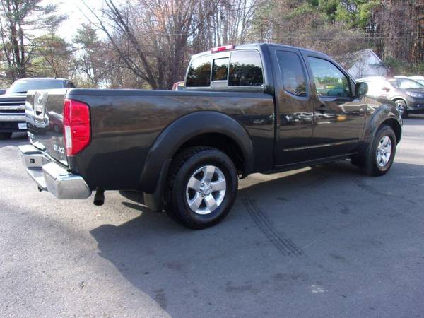 2010 Nissan Frontier SE V6 4x4 4dr King Cab Pickup 5A WE CAN FINANCE... for sale in Londonderry, NH – photo 6