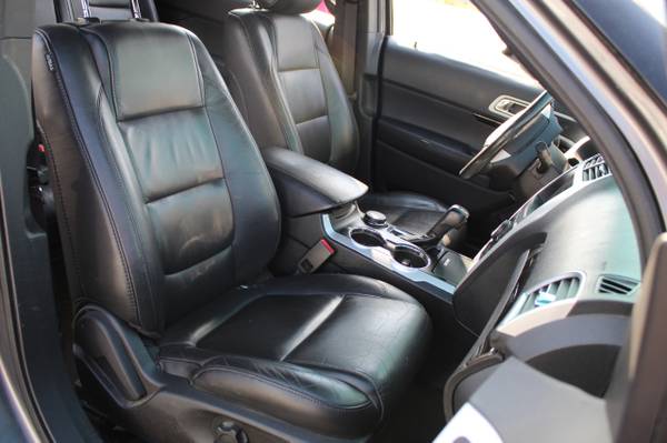 3rd Row* 2014 Ford Explorer Limited 4WD Leather Blutooth for sale in Louisville, KY – photo 20