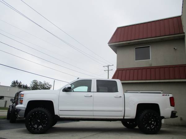 LIFTED 2 OWNR 2014 CHEVY SILVERADO 1500 CREW 4X4 NEW 33X12.50 MTS L@@K for sale in KERNERSVILLE, NC – photo 6