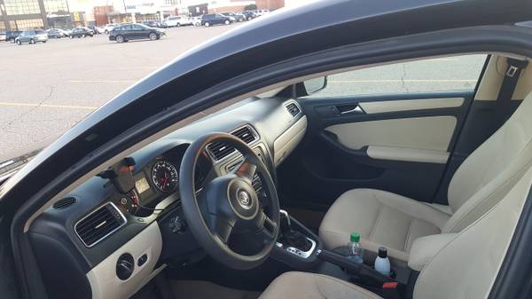 2012 VW Jetta SE 2.5L - cars & trucks - by owner - vehicle... for sale in Minneapolis, MN – photo 10