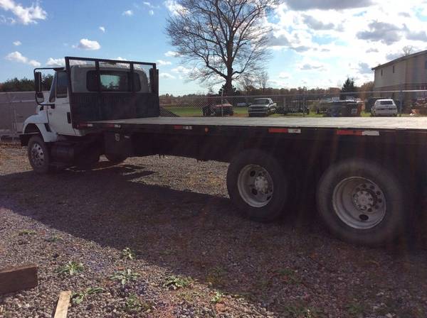 2007 International 7400 26' T/A Flatbed Truck RTR# 0103931-01 - cars... for sale in Kinsman, OH – photo 4