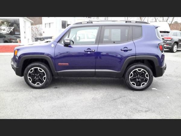 2016 Jeep Renegade Trailhawk 4x4 4dr SUV with - - by for sale in Wakefield, MA – photo 9