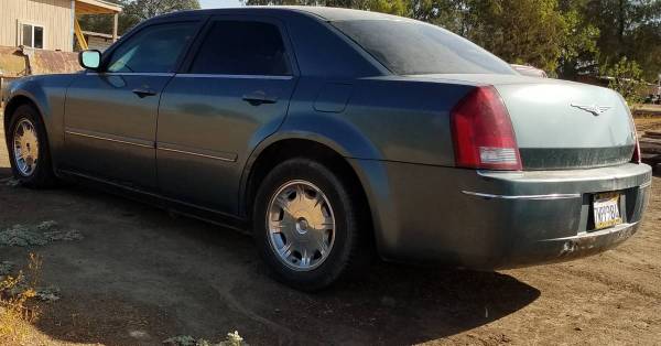 2005 Chrysler 300 Parts car/Mechanics special - - by for sale in Auberry, CA – photo 11