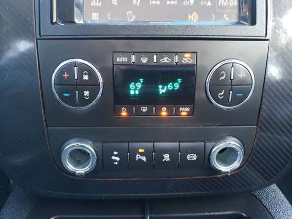 * * * 2011 Chevrolet Silverado 2500 HD Crew Cab LTZ Pickup 4D 6 1/2... for sale in Saint George, UT – photo 16