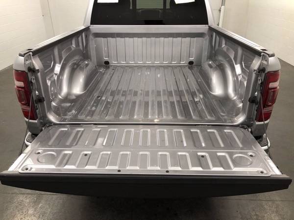 2019 Ram 1500 Billet Silver Metallic Clearcoat Priced to Sell for sale in Carrollton, OH – photo 17
