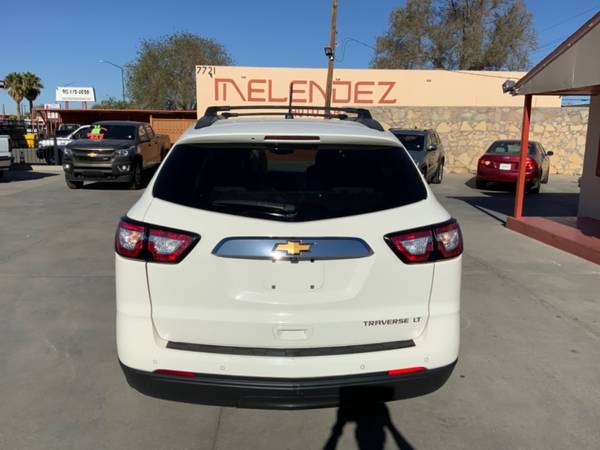 2014 Chevrolet Traverse FWD 4dr LT w/2LT - cars & trucks - by dealer... for sale in El Paso, TX – photo 4