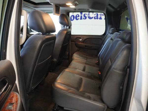 2012 Chevrolet Avalanche LTZ 4x4 4dr Crew Cab Pickup for sale in 48433, MI – photo 12