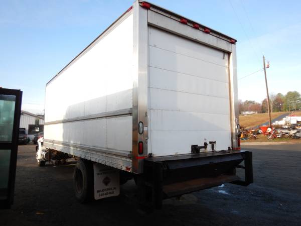 2005 International 4300 Refrigerated Box Truck Reefer DT466 - cars & for sale in Ruckersville, VA – photo 6