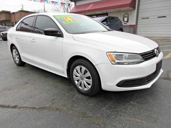 2014 Volkswagen Jetta S 2.0 **85,XXX MILES - IMMACULATE** - cars &... for sale in Kansas City, MO – photo 2