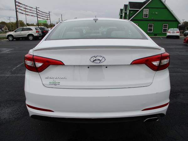 2015 Hyundai Sonata SE - cars & trucks - by dealer - vehicle... for sale in Fort Wayne, IN – photo 7