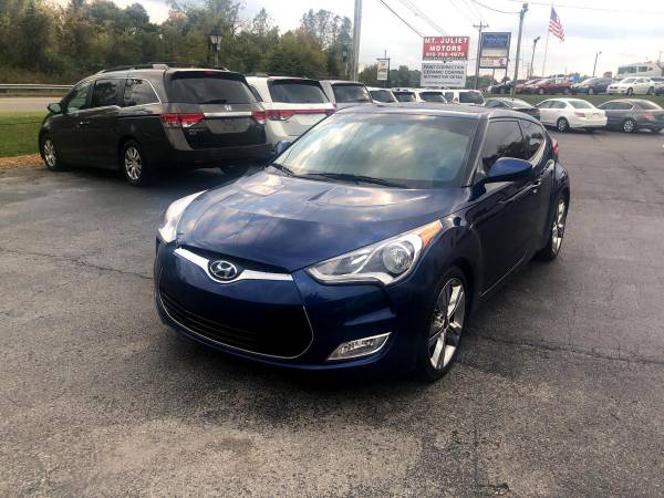 2017 Hyundai Veloster Base 6MT -EASY FINANCING AVAILABLE - cars &... for sale in Mount Juliet, TN – photo 2